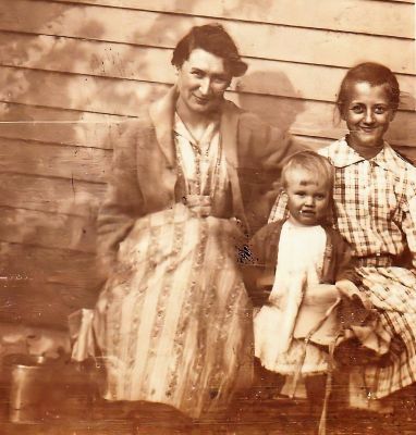 Click to view full size image
==============
Addie Mann, Marie Hix & Bernadine Hix
This is shared by Jacque Callis.
This photo is of Frances Mary "Addie" Mann, Mary H. "Marie" Hix & Bernadine Katherine Hix.
Addie Mann, Marie Hix & Bernadine Hix
This is shared by Jacque Callis.
This photo is of Frances Mary "Addie" Mann, Mary H. "Marie" Hix & Bernadine Katherine Hix.