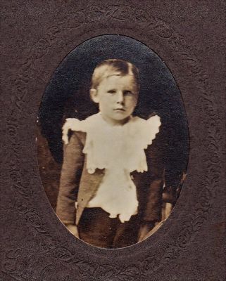 Edward Jauert

This was Shared by Jacque Callis.

This Cabinet Card Photo is of "Edward Jauert"

