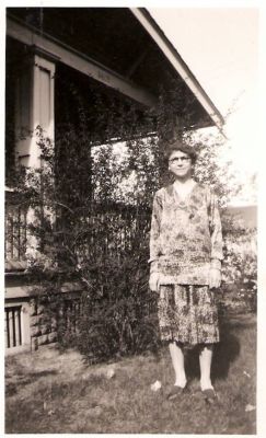 Click to view full size image
==============
Unidentified
This was Shared by Dennis Schildhauer.
Unidentified Photo in the Dolan/Duff Family Album.
Unidentified
This was Shared by Dennis Schildhauer.
Unidentified Photo in the Dolan/Duff Family Album.