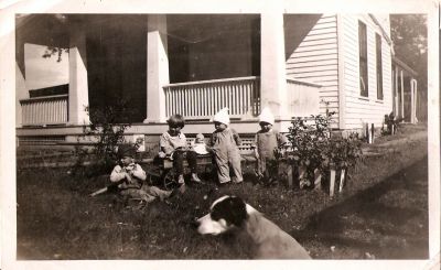 Unidentified

This was Shared by Dennis Schildhauer.

Unidentified Photo in the Dolan/Duff Family Album.

