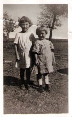 Unidentified

This was Shared by Dennis Schildhauer.

Unidentified Photo in the Dolan/Duff Family Album.

