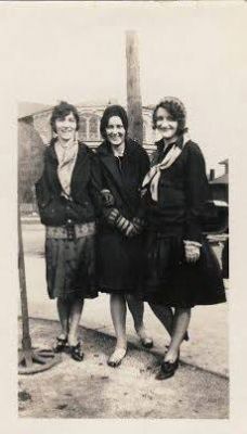 Unidentified

This Photo is Shared by Sharon Williams.

Unidentified Photo in the McCanne/Hickman Family Album.
