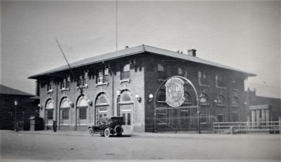 The Cleveland & Buffalo Transit Company (C&B)

THIS PHOTO HAS BEEN DONATED TO THE WESTERN RESERVE HISTORICAL SOCIETY IN OHIO.

This was Donated by Elaine Swan.

This is a photo of the CLEVELAND & BUFFALO TRANSIT CO. This is the Cleveland, Ohio location. They ran a popular, luxurious steamship between Cleveland and Buffalo called the "SEEANDBEE".
