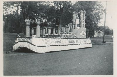 Cambridge Parade 1947

This was Shared by Candace Elemina‎.

Fredlund Bros #2 - 1947 Cambridge Parade
