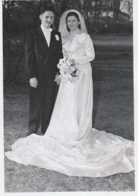 Click to view full size image
==============
Unidentified
Unidentified Wedding Photo
Unidentified
Unidentified Wedding Photo