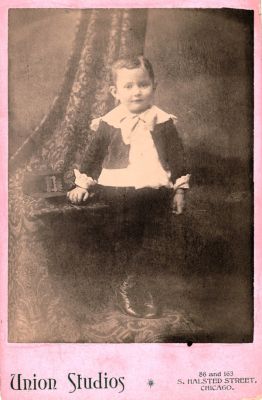 Unidentified

Unidentified Cabinet Card Photo

The Photographers name is "Union Studios", Chicago, Illinois
