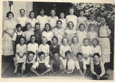 Click to view full size image
==============
Unidentified
This was Donated by Elaine Swan
Unidentified photo
Unidentified
This was Donated by Elaine Swan
Unidentified photo