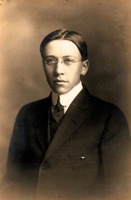 Unidentified

Unidentified Photo
