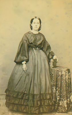 Unidentified

Unidentified CdV Photograph in the 1800's CdV Collection.
