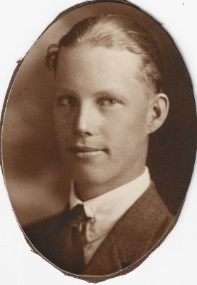 Unidentified

Unidentified Student in the Unidentified School/Student Photos Album.

