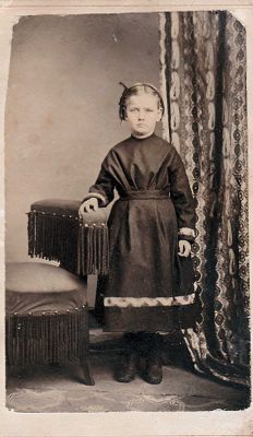 Click to view full size image
==============
Nettie Alta "Alice" Rowley
This was shared by Tammy Jorgensen
This CdV Photograph is of Nettie Alta "Alice" Rowley
Nettie Alta "Alice" Rowley
This was shared by Tammy Jorgensen
This CdV Photograph is of Nettie Alta "Alice" Rowley